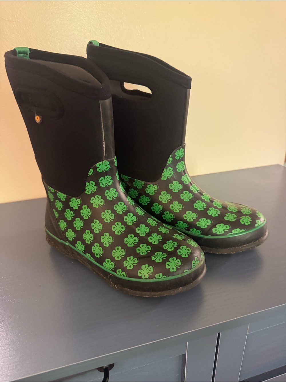 Water proof Bogs Kids Black & Green Clover Snow/Winter Boots